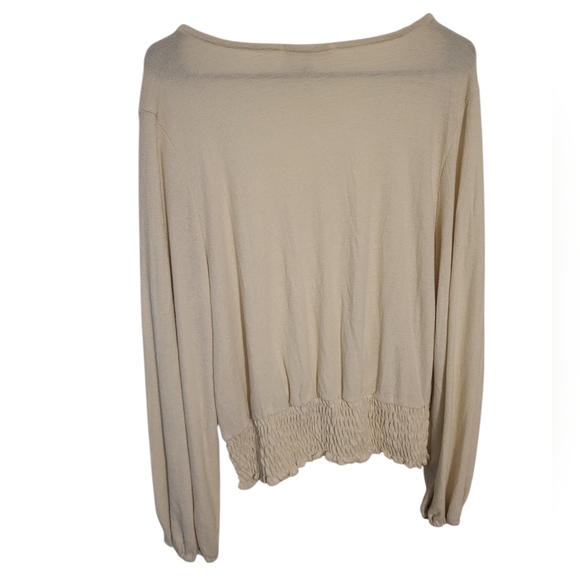 Everleigh Cream Wrap Front Smocked Cropped Long Sleeve Blouse, Plus Size 2XL NEW - Picture 5 of 6